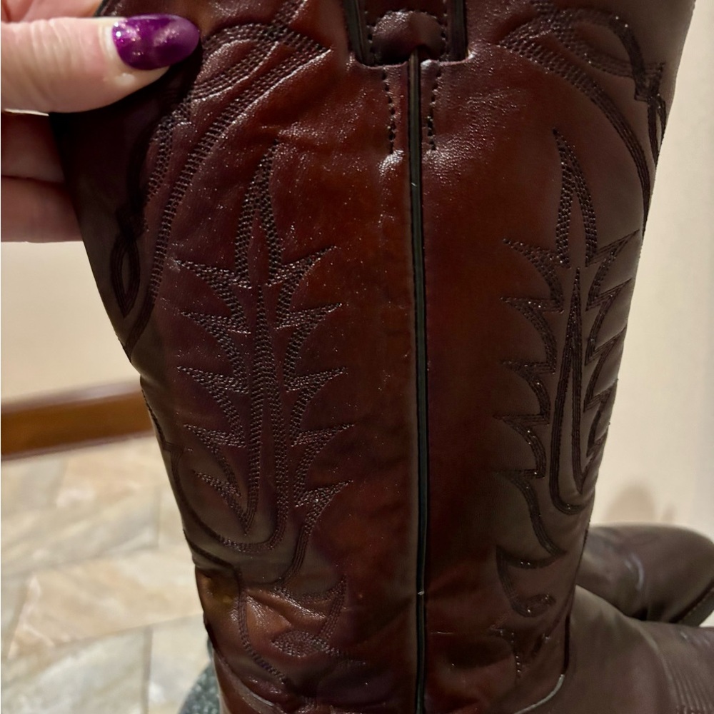 Tony Lama Deep Burgundy Brown Leather Western Boots - Picture 11 of 14